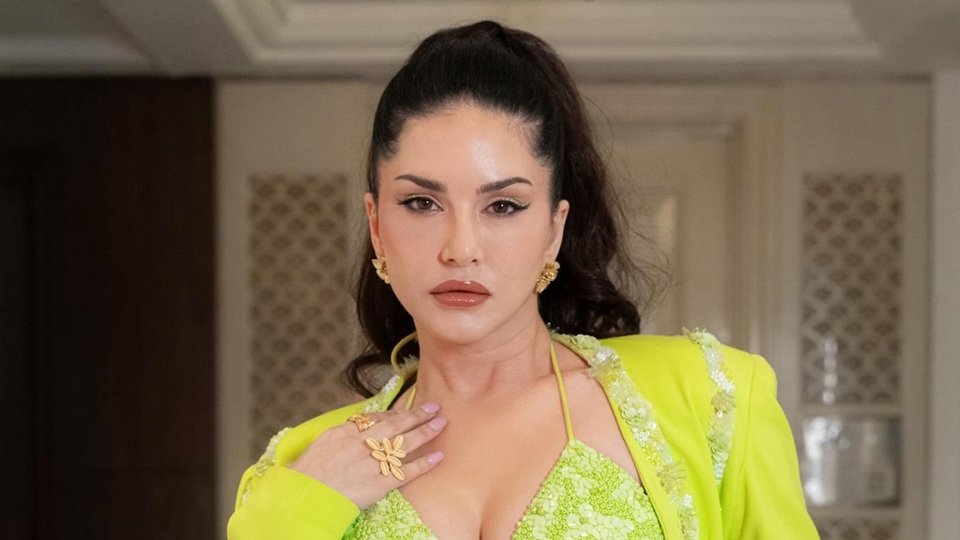 Sunny Leone Age